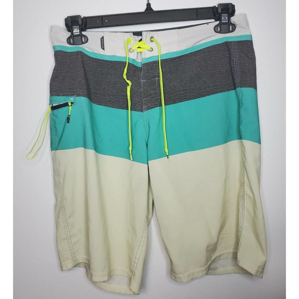 Quiksilver Board Shorts Men's Sz 31 Surf Length 19" Beach Ocean Cream Blue